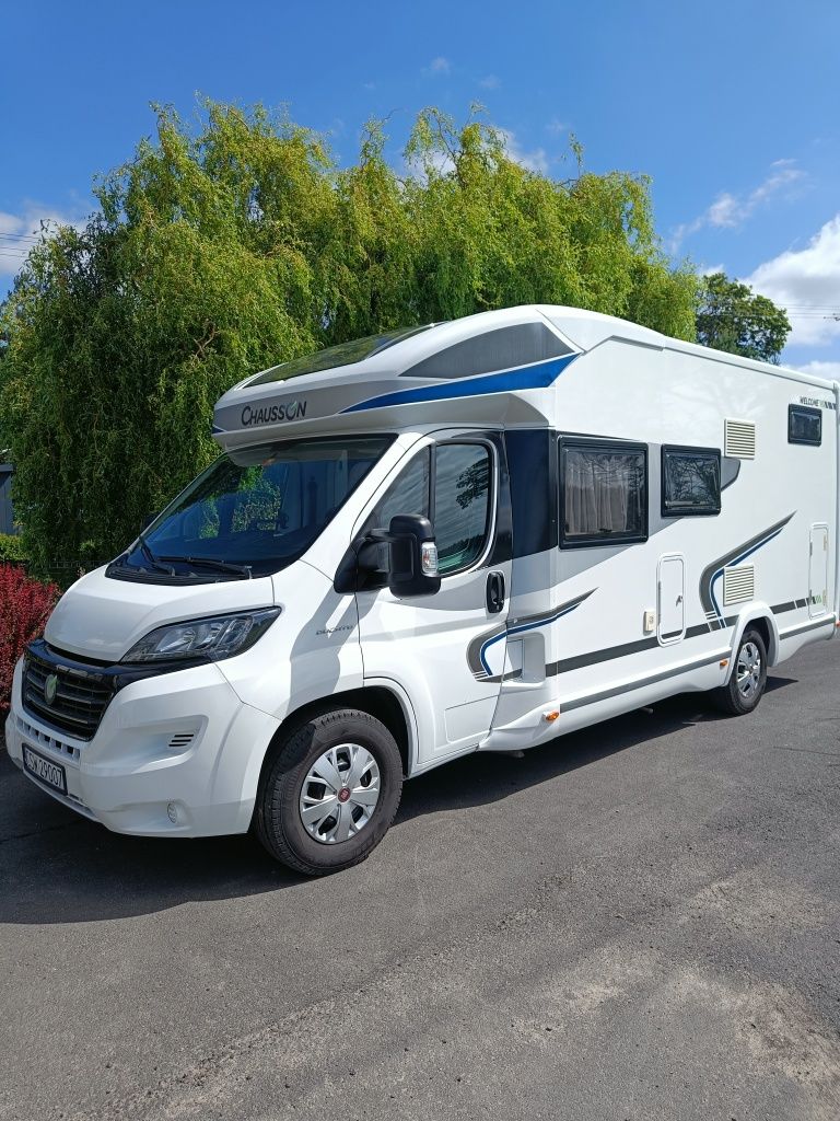Wynajem Kamper półintegra Fiat Ducato, 5 - osobowy