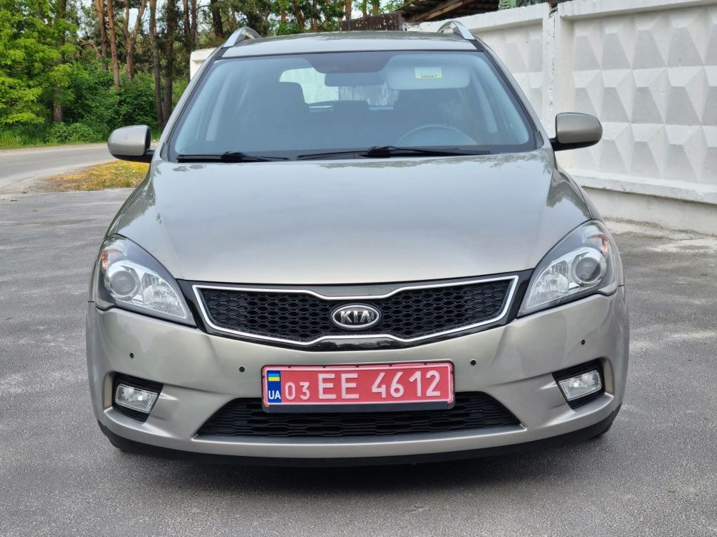 Kia Ceed 2013 дизель 1.6