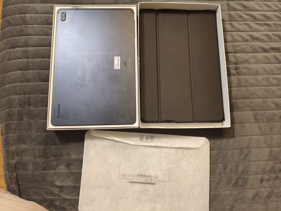 Troco/Vendo Samsung Tab S7 FE 128gb com caixa e acessórios!