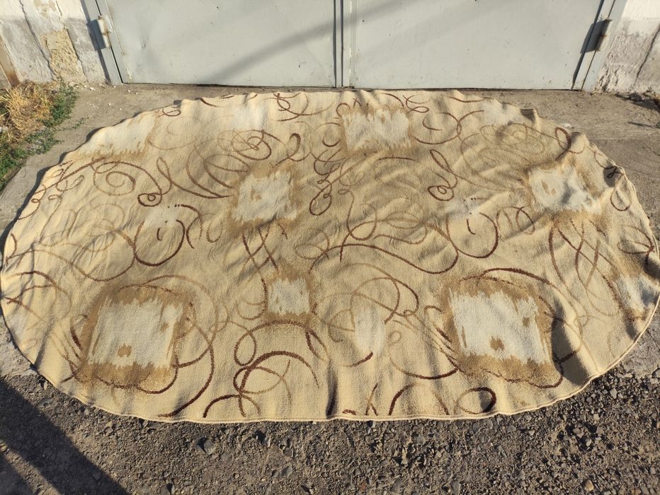 Продам килим б у