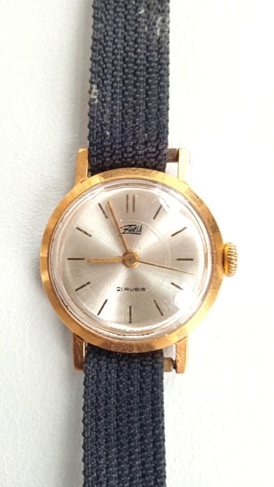 Винтажные механические часы Заря.