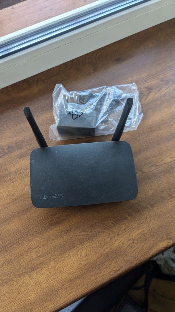 продам роутер linksys