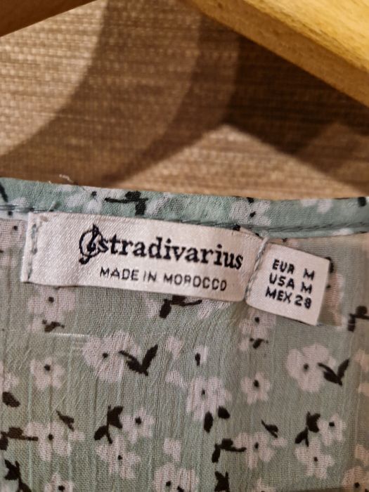 Blusa Stradivarius estampada
