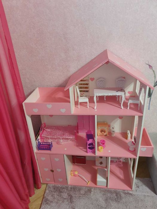Великий ляльковий будинок з меблями. Чудовий подарунок для дитини!