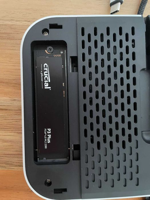 Mac Mini M4 16gb Ram 256gb + Satechi HUB + 1tb SSD NVME Crucial