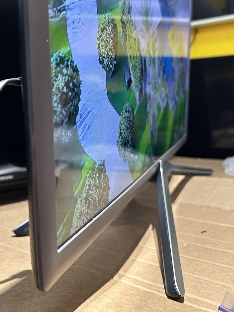 Телевізор 32” Samsung UE32M5500AUXUA, Smart TV, голововий пульт.