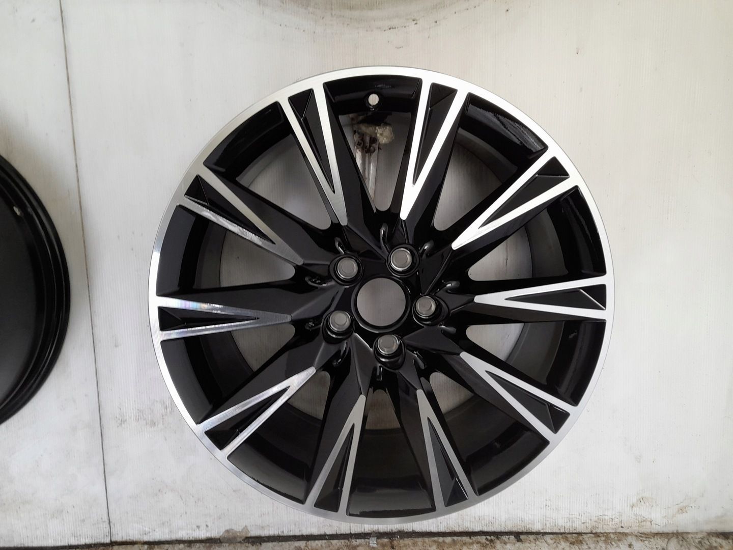 Felgi aluminiowe Audi OE 89A071499 8,0&quot; x 19&quot; 5x112 ET45