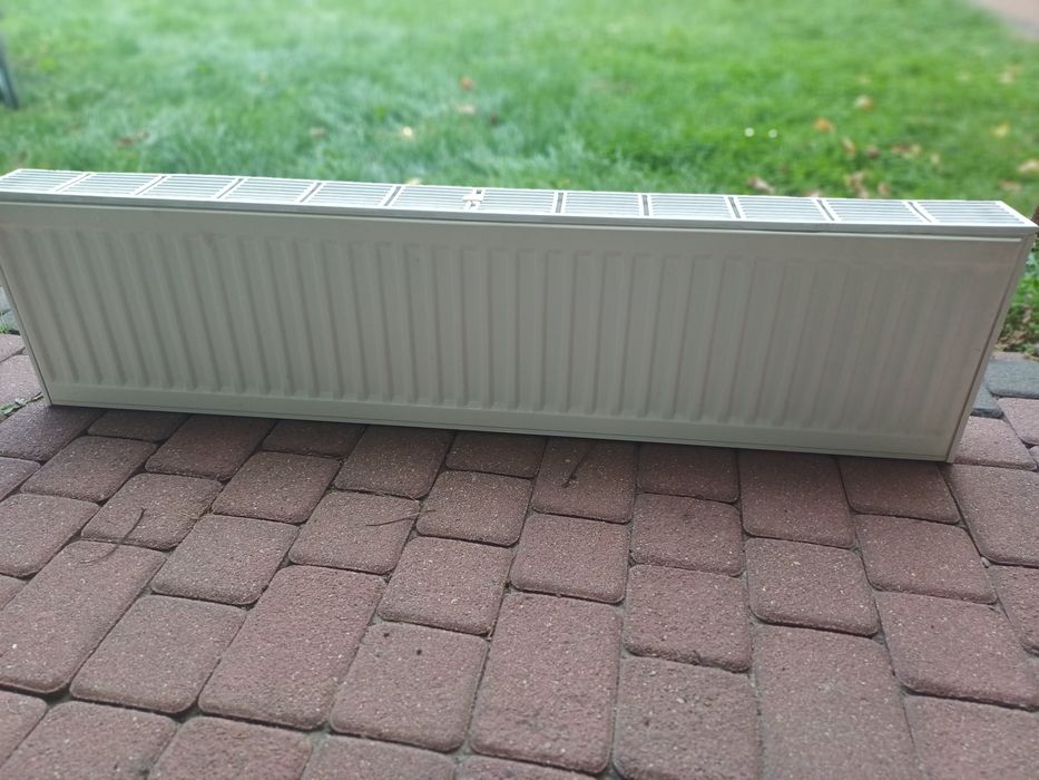 Grzejnik stalowy 300x1200 podłączenie boczne