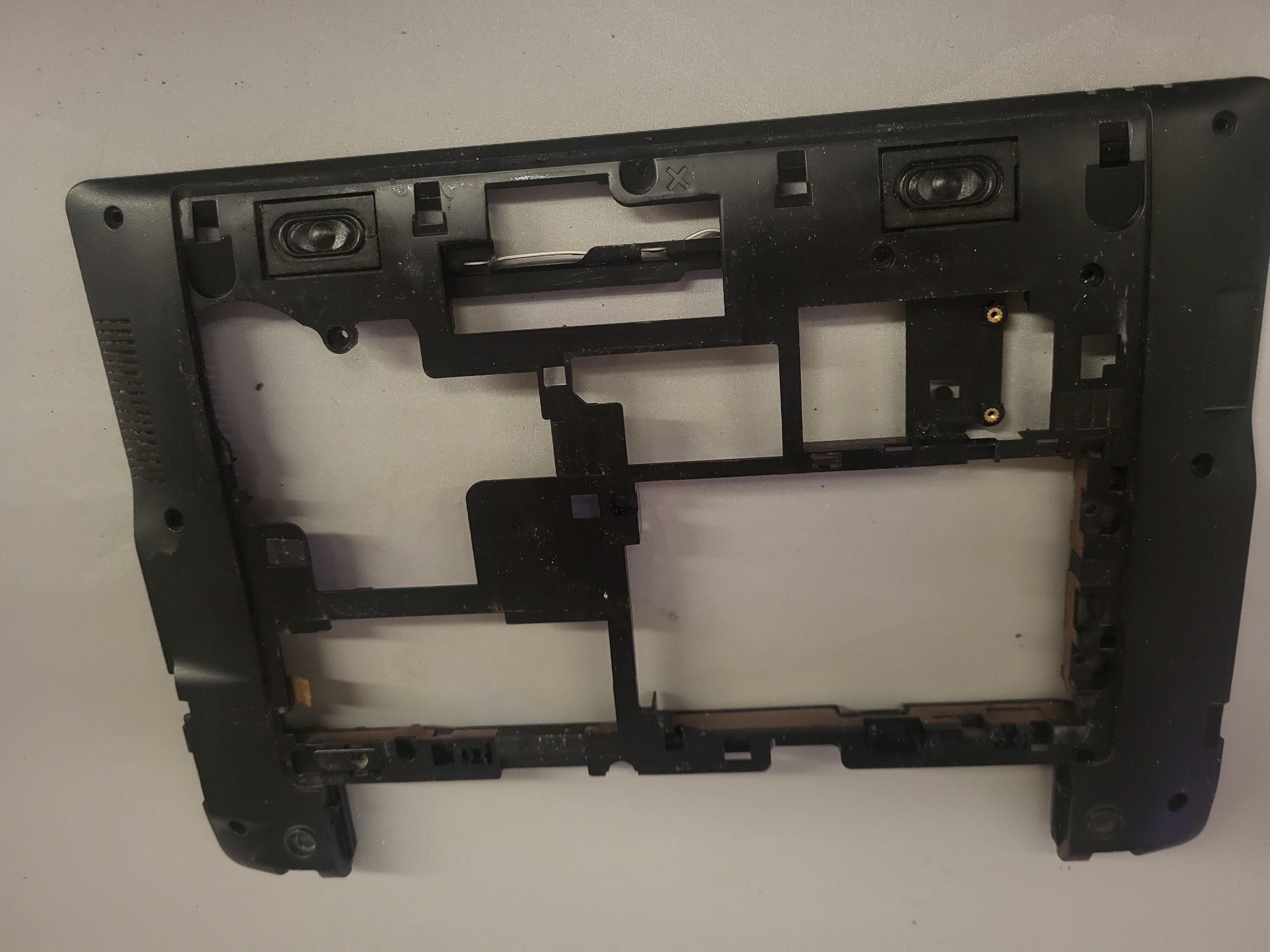 Sprzedam dolną obudowę + głośniki do Laptopa Acer aspire V5 121 C72