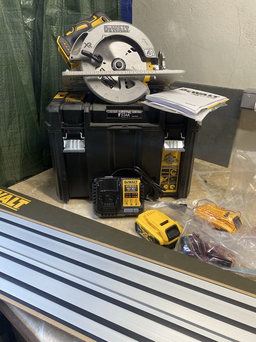 Pilarka dewalt dcs572 + 2 akumulatory + prowadnica 1,5 m oryginlna