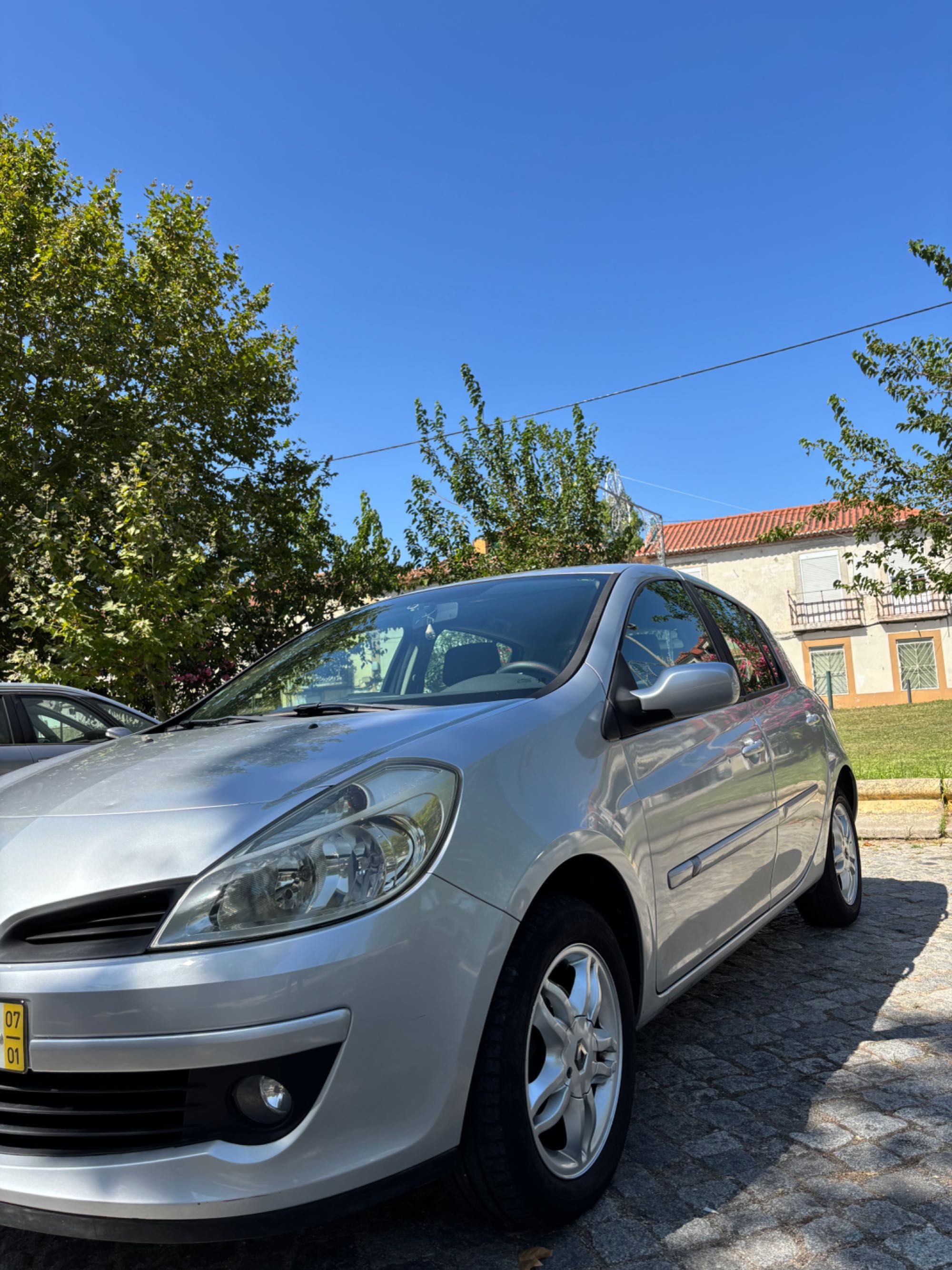 RENAULT CLIO 3 - gasolina - 100cv