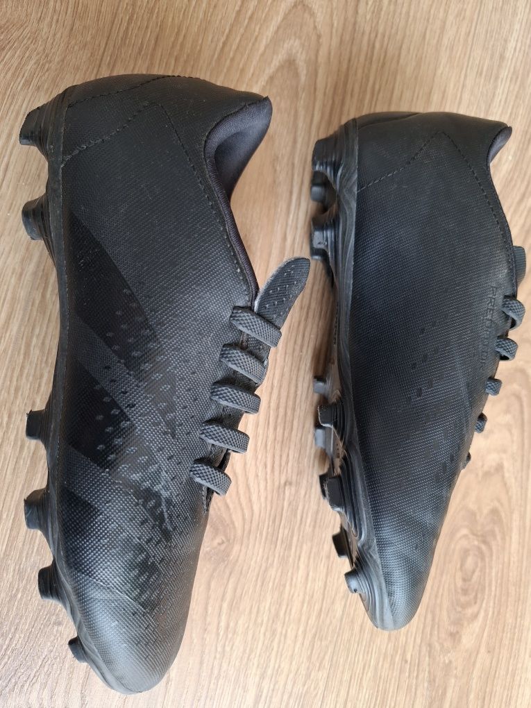 Korki Adidas Predator r 35