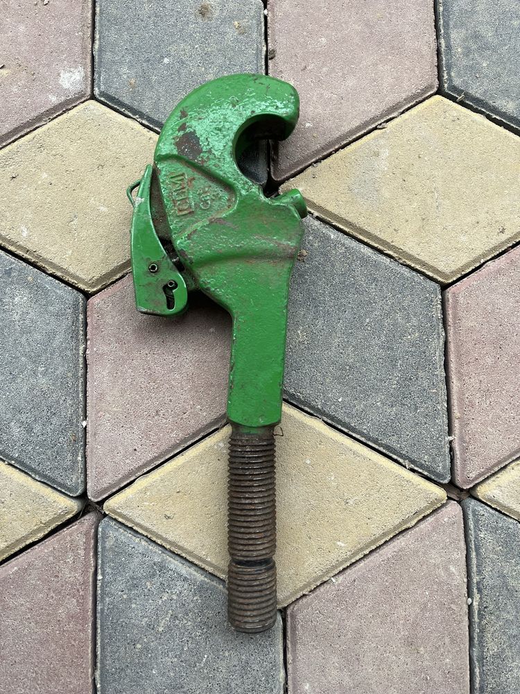 Końcówka łącznika hak John Deere Kat 3