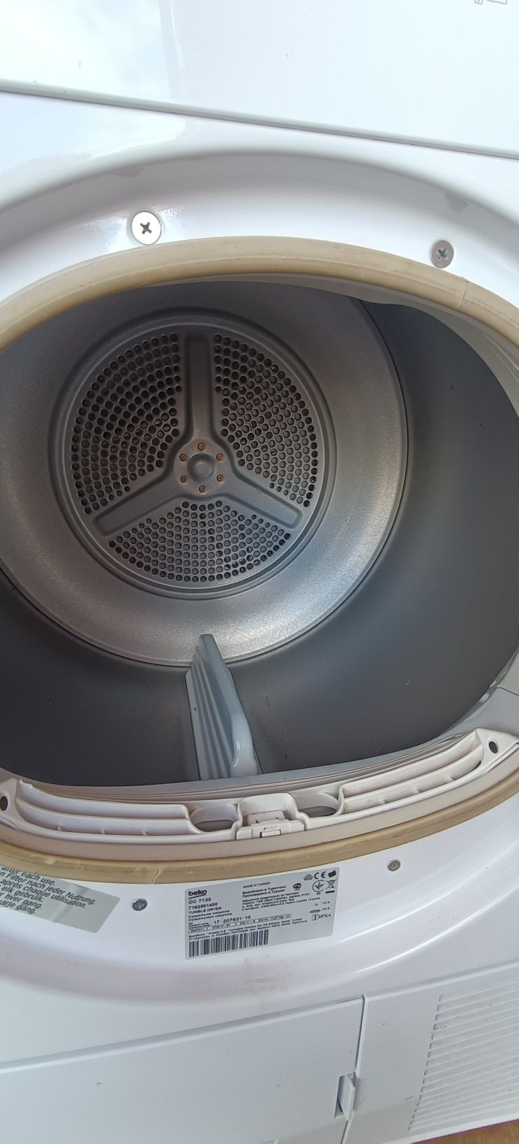 Máquina secar roupa