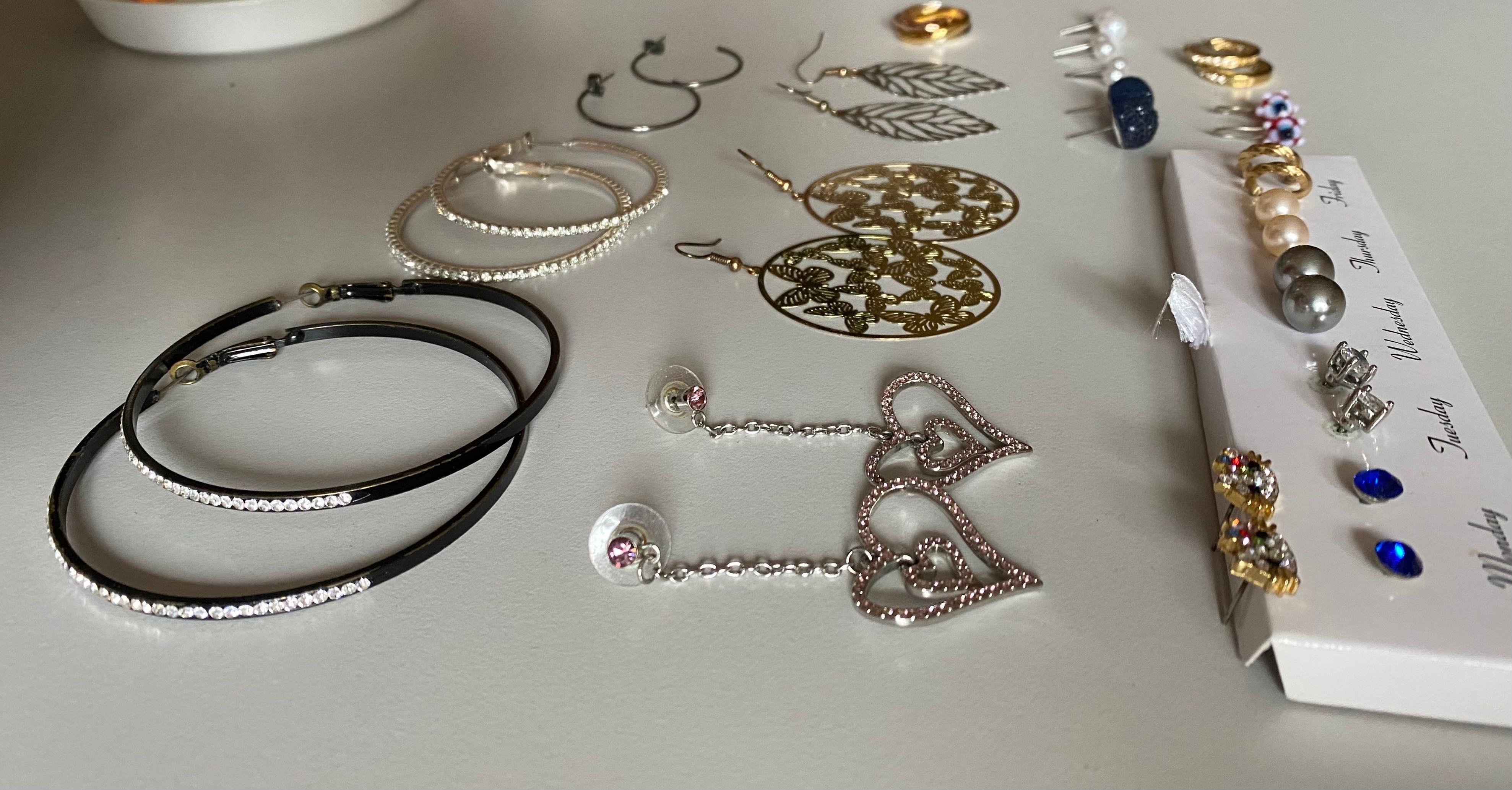 Сережки бижутерия
