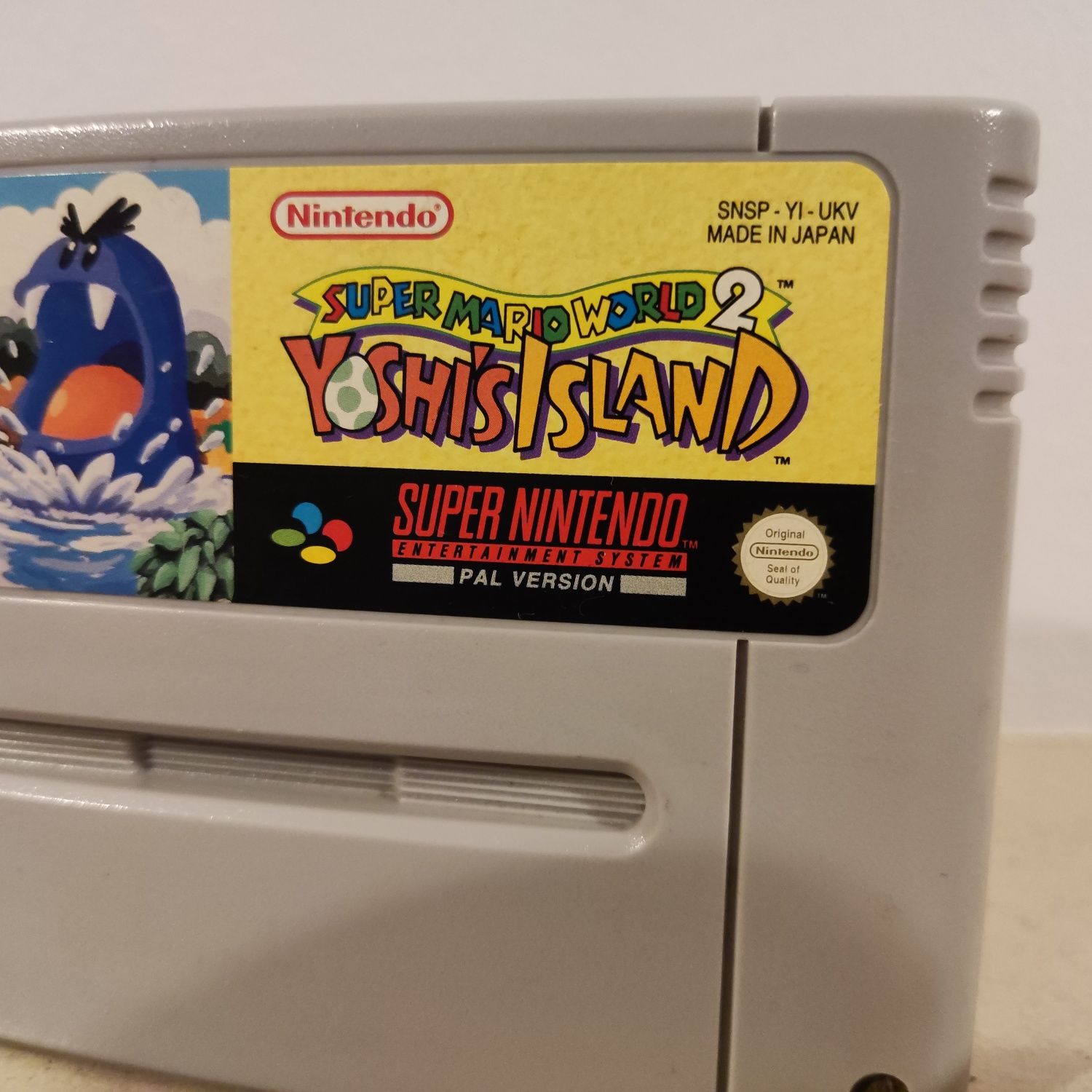 Super Mario World 2: Yoshi's Island - Super Nintendo SNES Cartridge