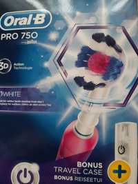 Oral-B Pro 750 różowa szczoteczka elektryczna  z etui turystycznym