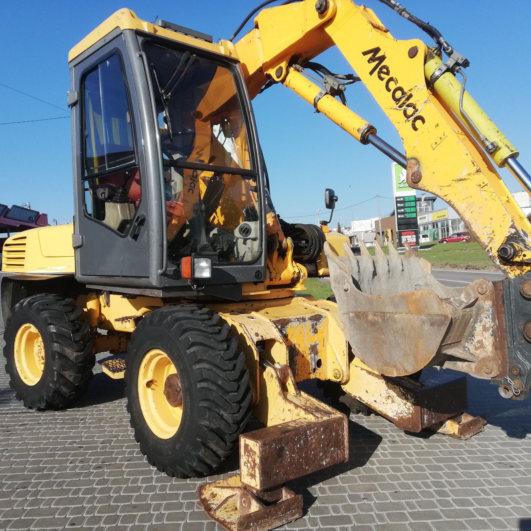 Продам екскаватор JCB-3cx.