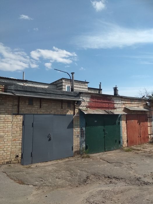 Гараж Кіровець Наумова,приватизован.