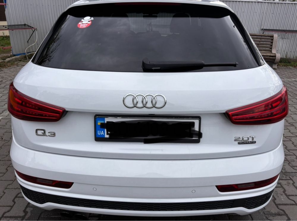 AUDI q3 2016 SLine, black edition