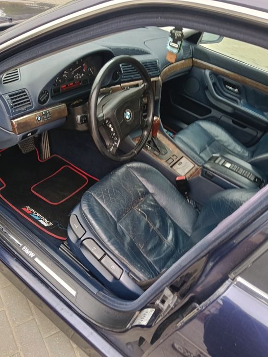 BMW 735i E38 3.5 LPG V8 zamiana