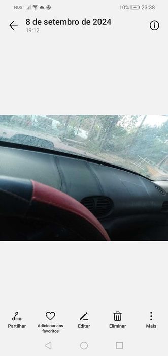 Carro a procura de novo dono