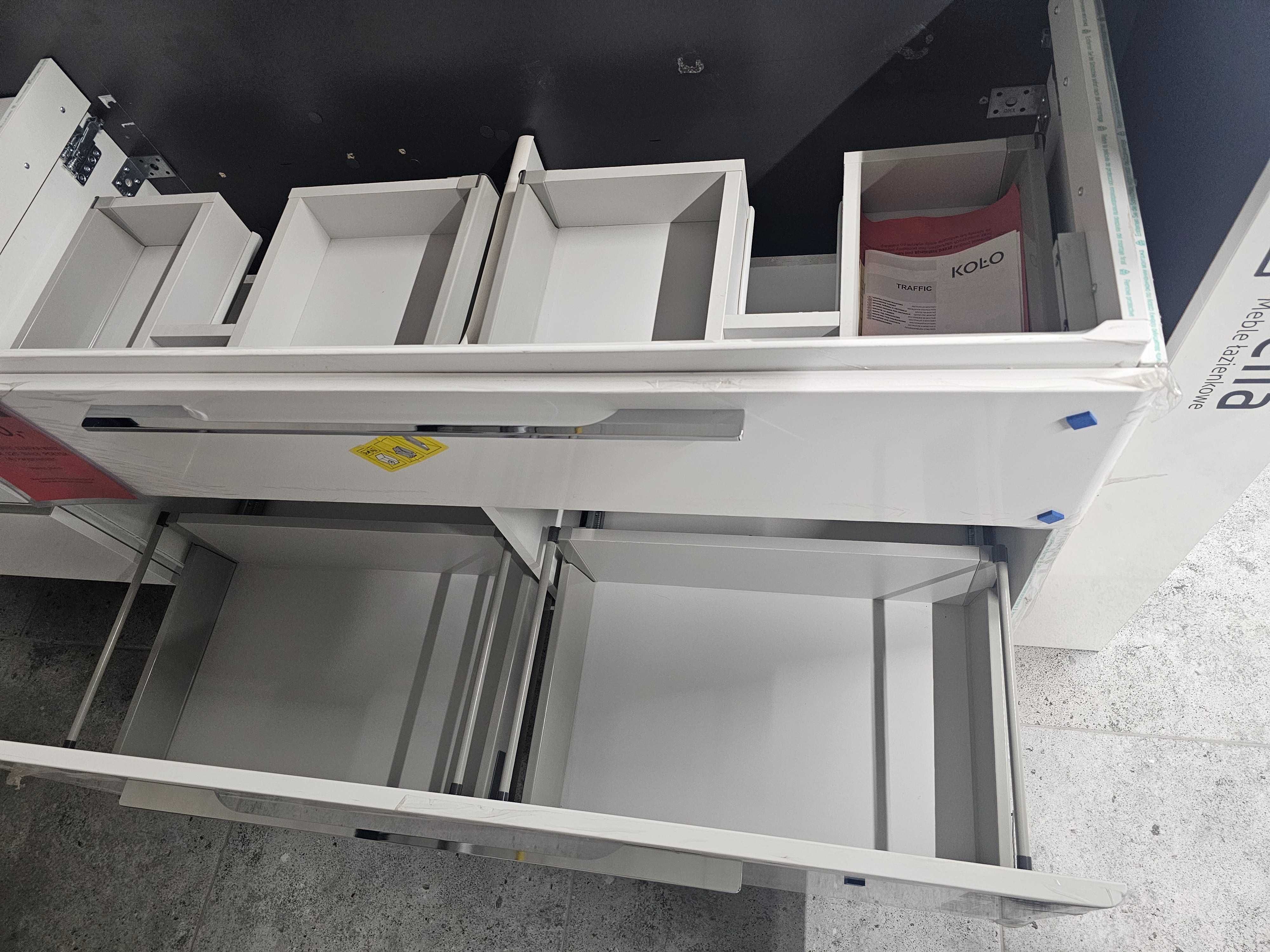 Szafka pod umywalkę lub blat . Podwójna 120 cm Koło Traffic