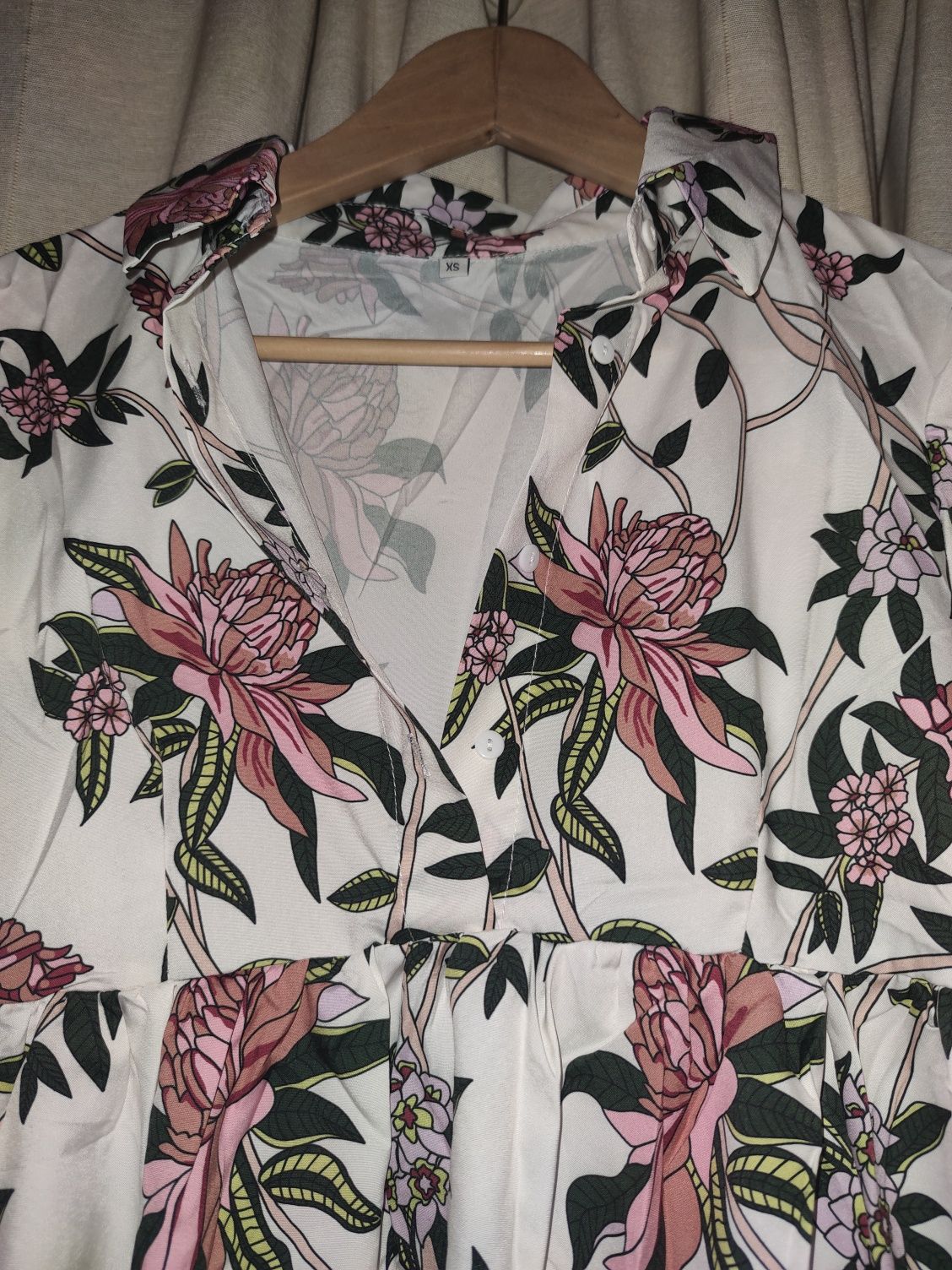 Vendo vestido camiseiro florido