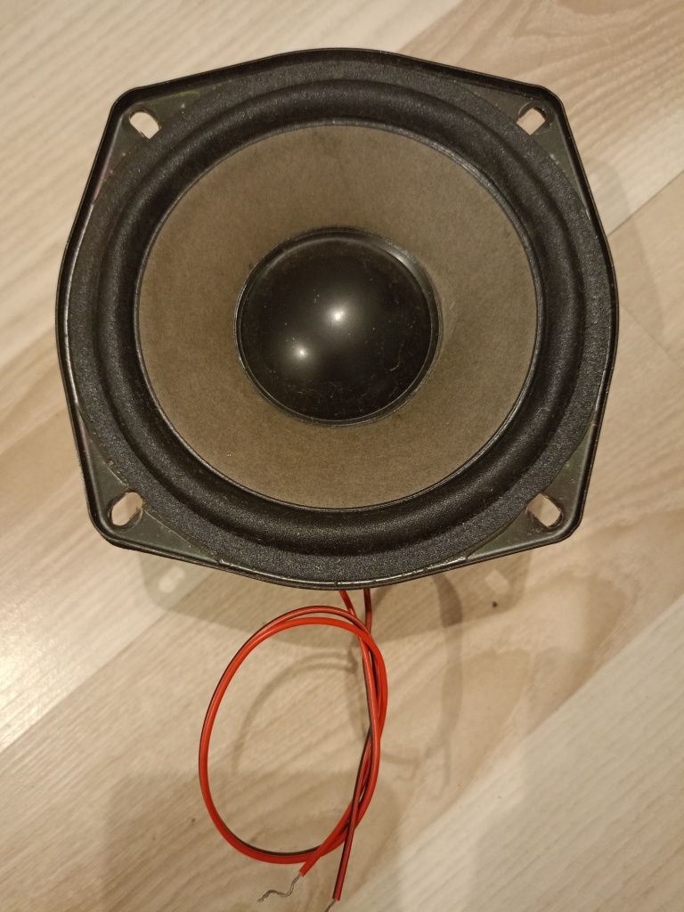 głosniki 6 ohm 20W, 8 ohm 10W