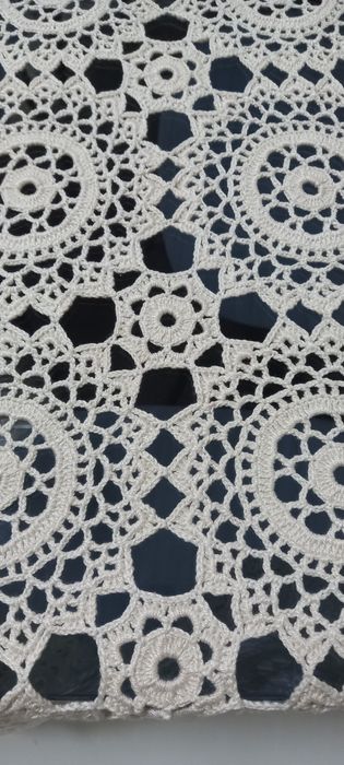Toalha em renda beje