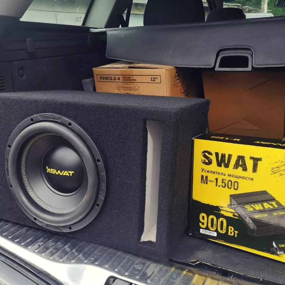 Потужний автомобільний сабвуфер SWAT 1000W