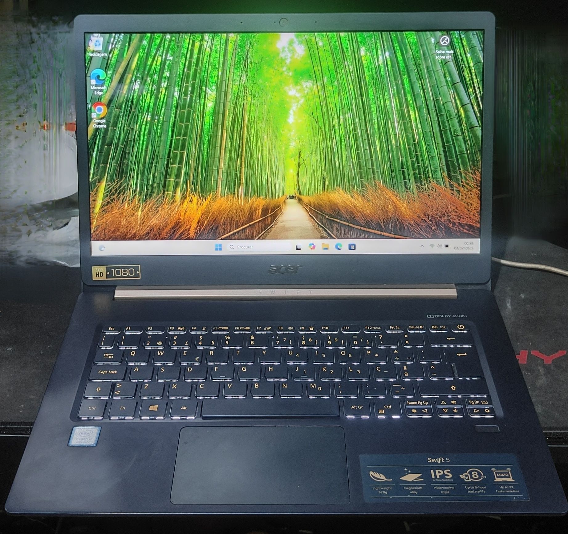 Portátil Acer Swift 14 c/ ecrã Táctil i5 8th 8GB RAM 256GB M2