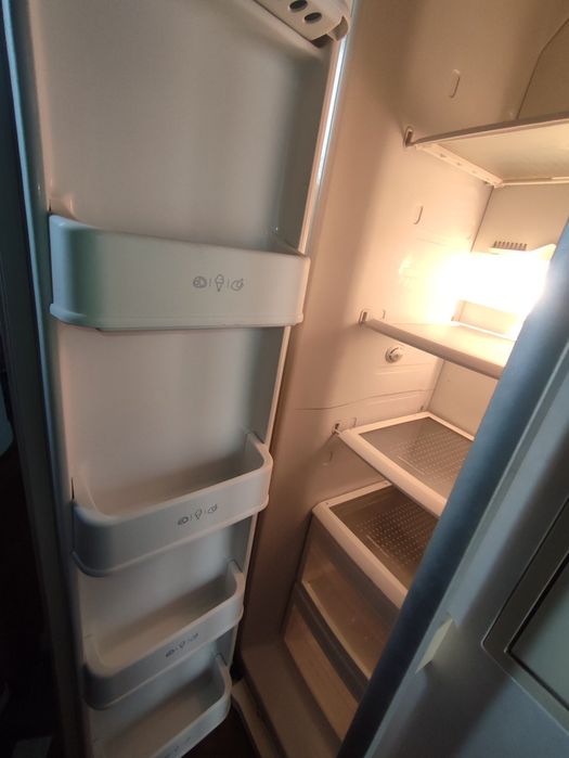 Холодильник LG side by side ноуфрост(no frost)