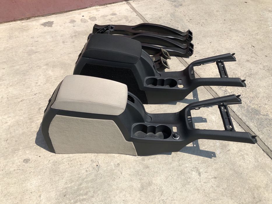 Підлокітник консоль Шкода Октавія А5 А7