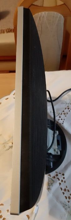 Monitor 19 cali.