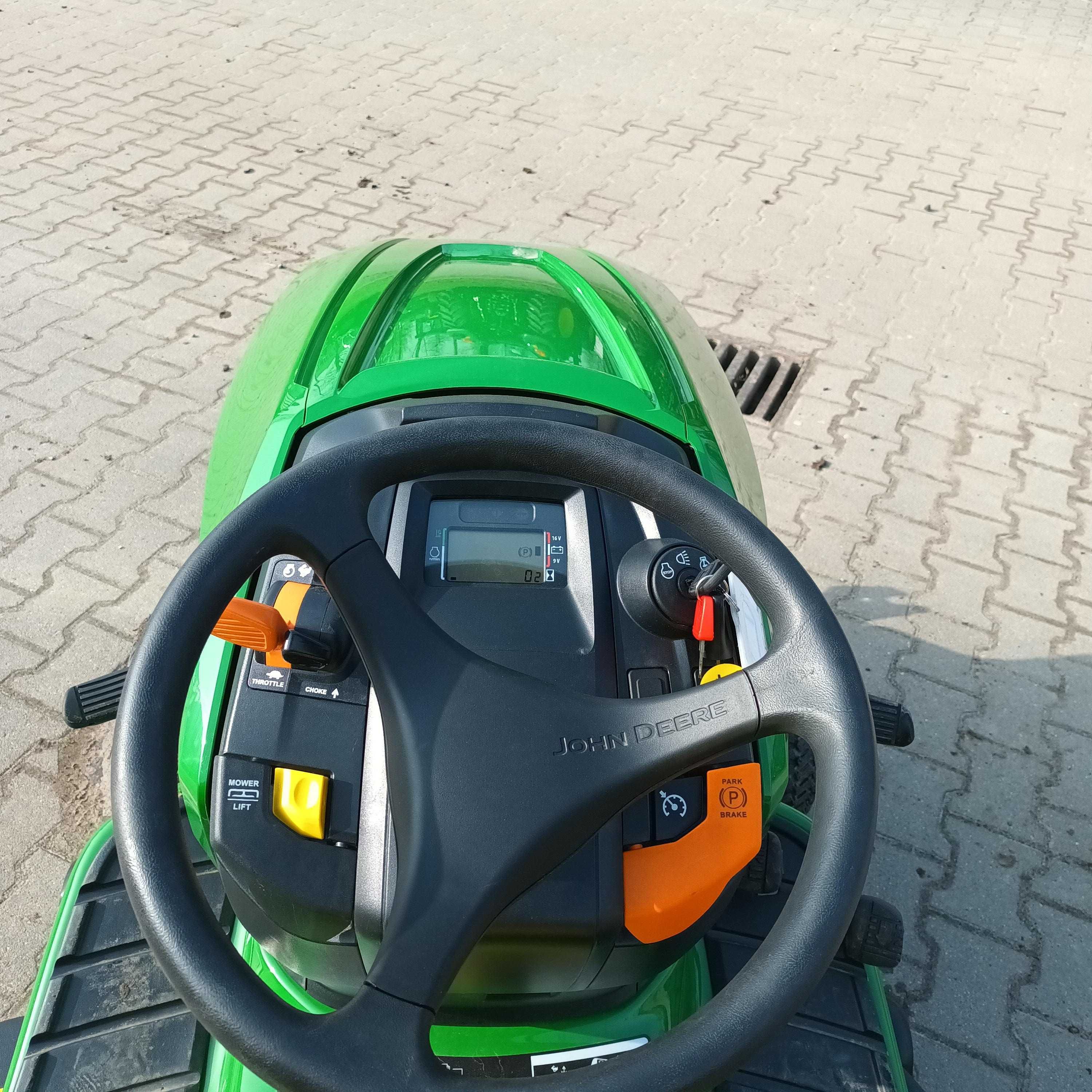 Kosiarka samojezdna X350R John Deere 10x0% odroczone na 6 miesięcy