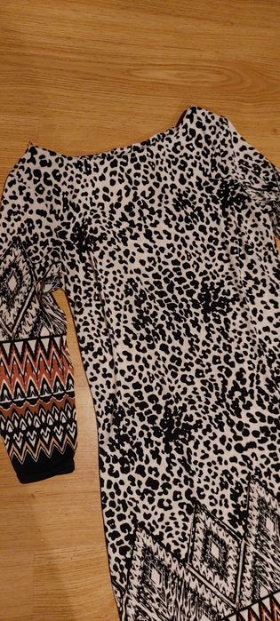 Sukienka we wzorki