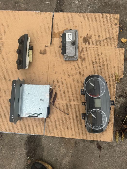 Skoda Fabia 2 radio komputer licznik panel klimatyzacji