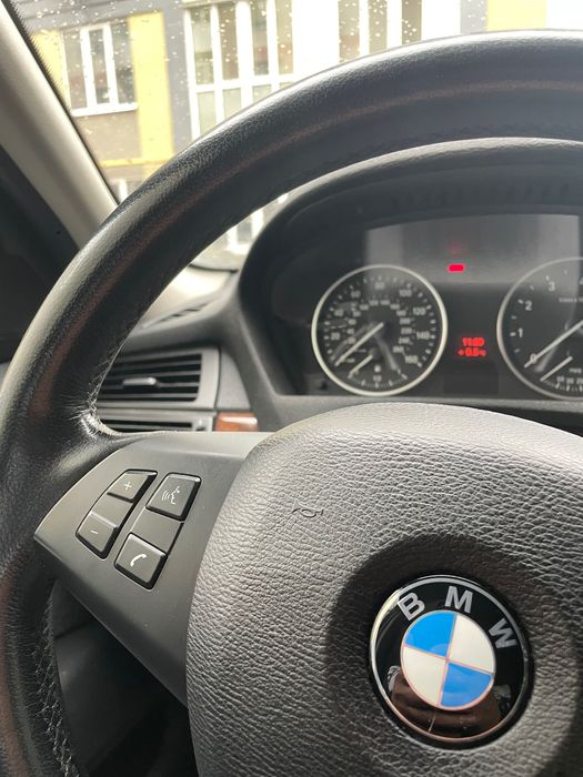 BMW  X5 E70 3.0 Бен. Ideal