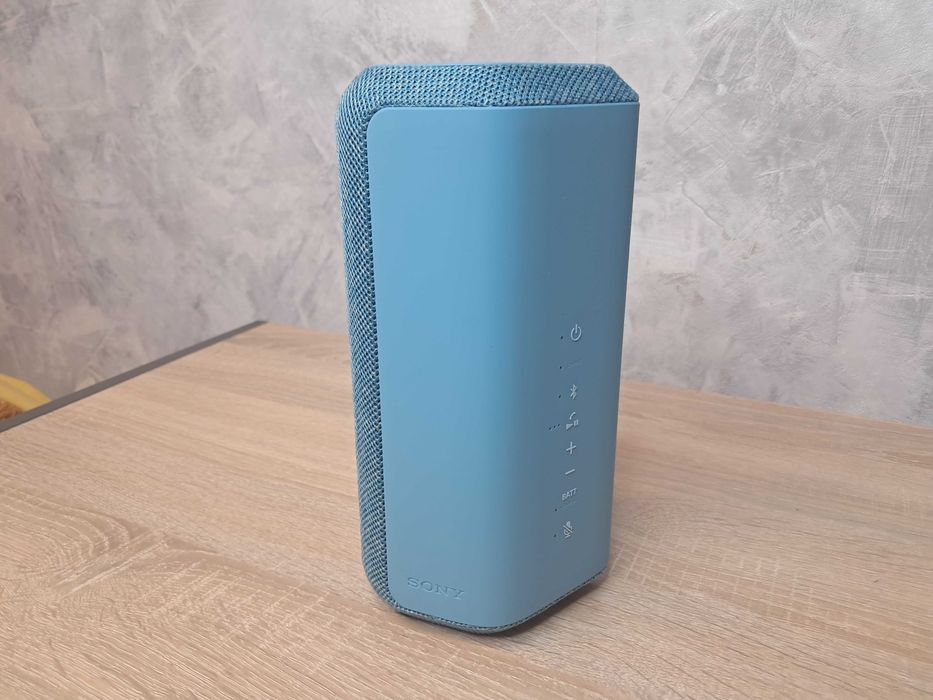 Портативна колонка Sony SRS XE300