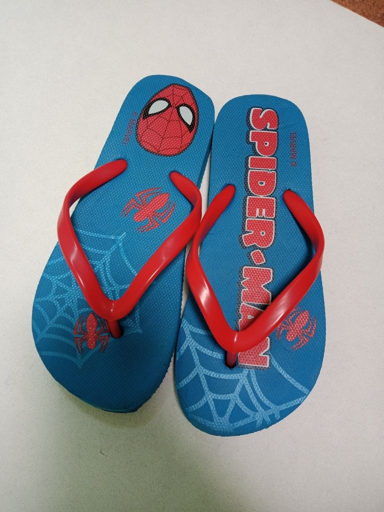 H&M r.31 Spider Man, Marvel, klapki, japonki.