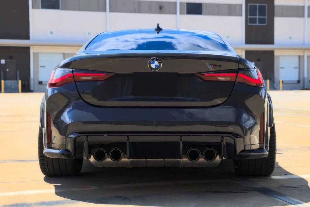BMW M4 Competition      2022