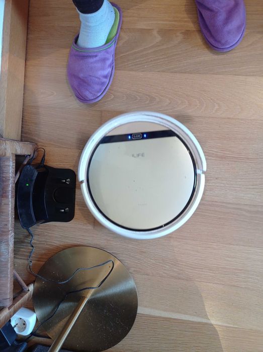 Robot aspirador e mopa