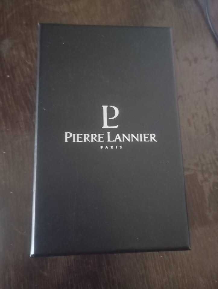 relógio mecânico da marca PIERRE LANIER PARIS.
ARTIGO NOVO.
