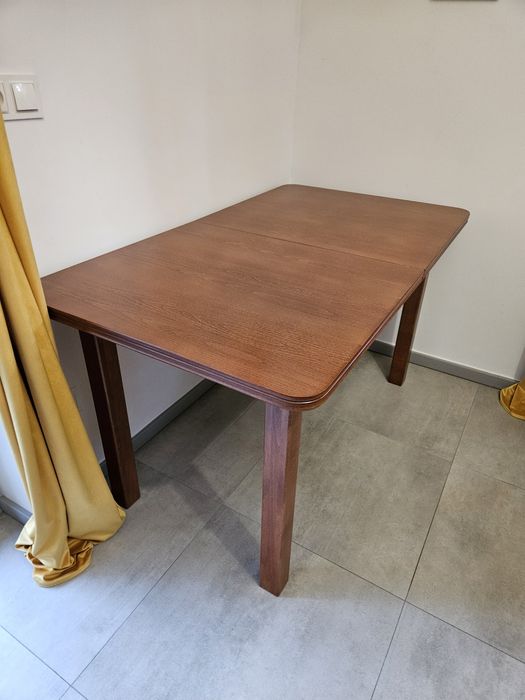 Stół drewniany rozkładany