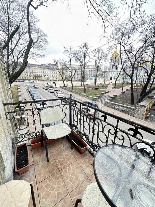 Продаж ексклюзивної квартири /вул Михайлівська 21  Майдан Незалежності