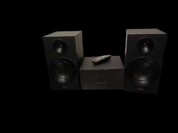Wieża stereo Samsung MM-E330