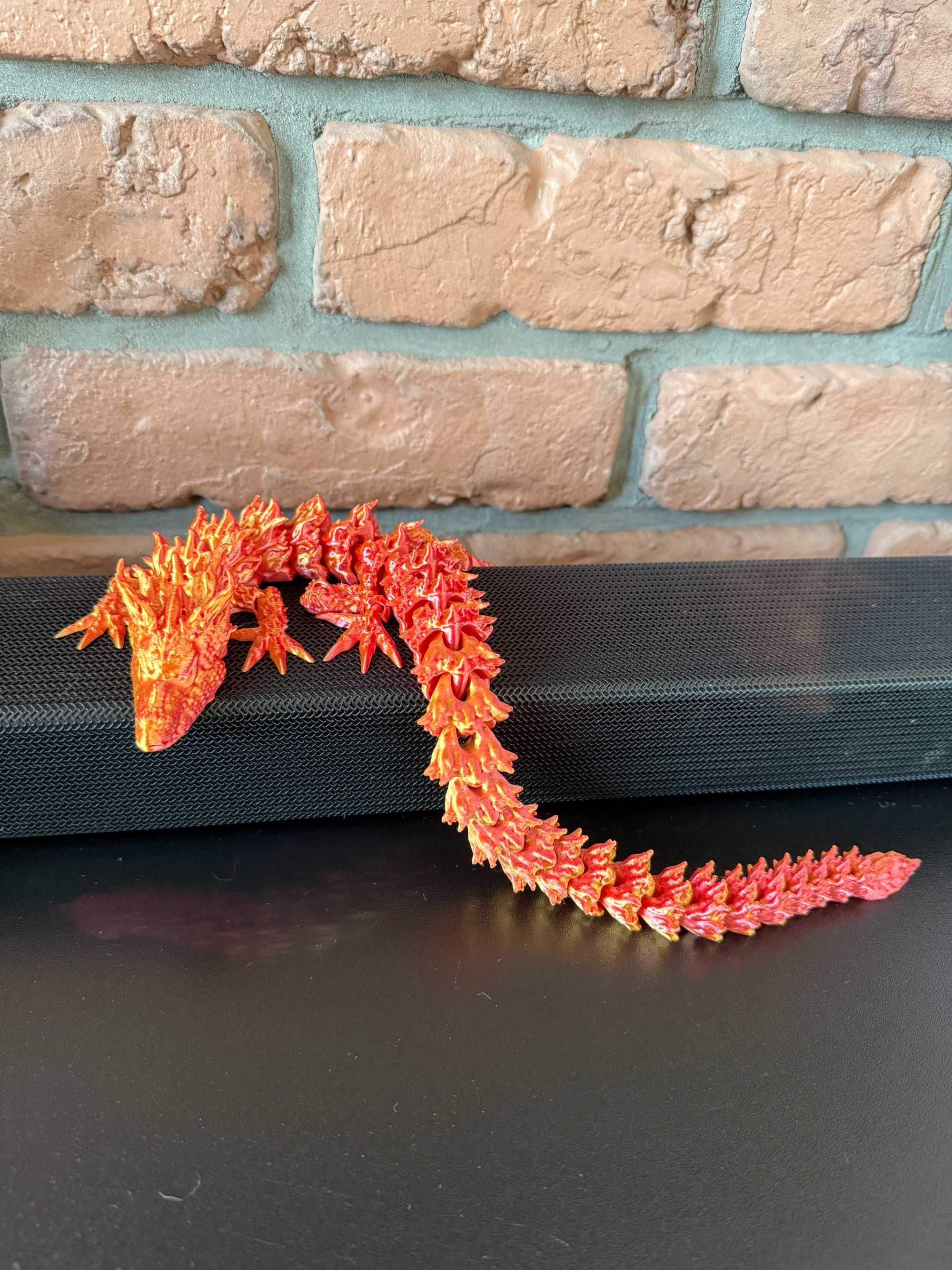 Ognisty Smok, Fire Dragon przegubowy, druk 3D różowo-żółty, ruchomy