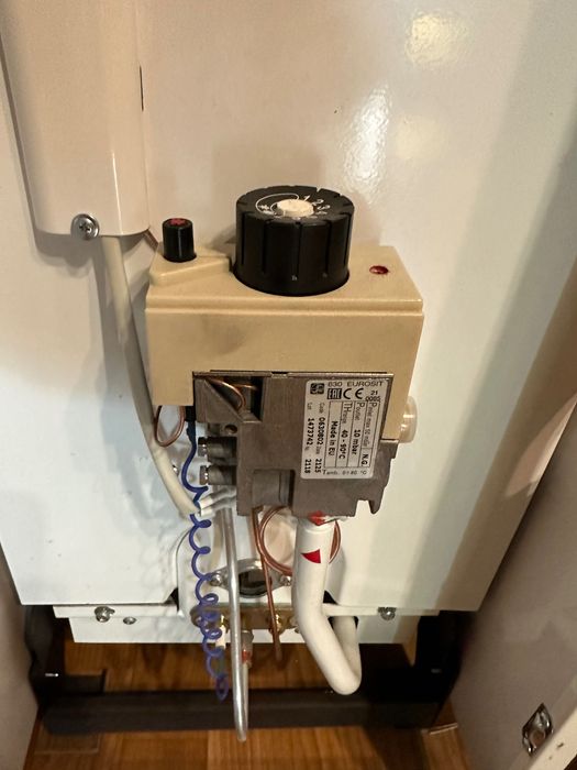 Продам котел газовий новий