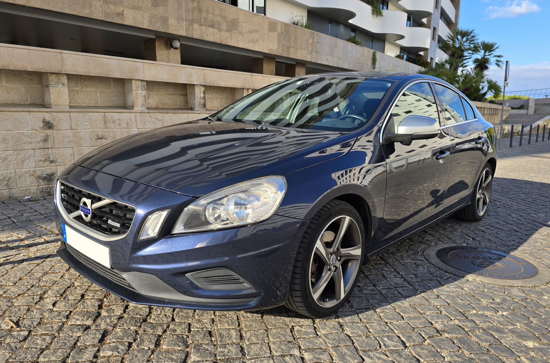 Volvo S60 R-Design